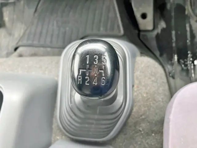 いすゞ フォワード SKG-FRR90S2(2WD)の写真26