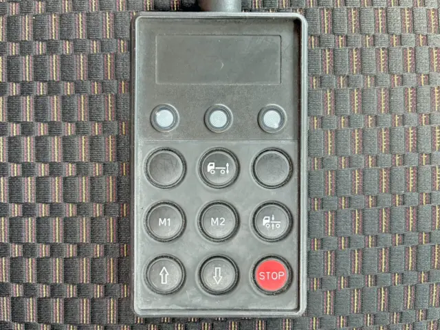 エアサスのコントローラーです。|日野 レンジャー 2KG-FD2ABG(2WD)の写真38