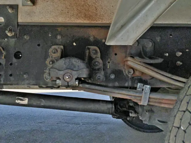 リーフサスです。|いすゞ フォワード 2RG-FRR90S2(2WD)の写真5