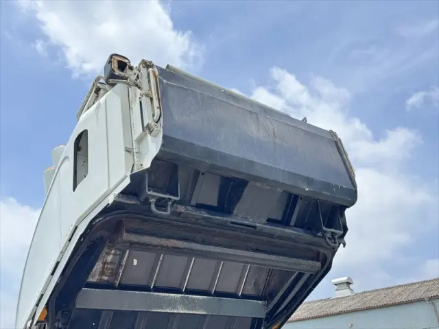 三菱 キャンター TKG-FEA50(2WD)の写真12