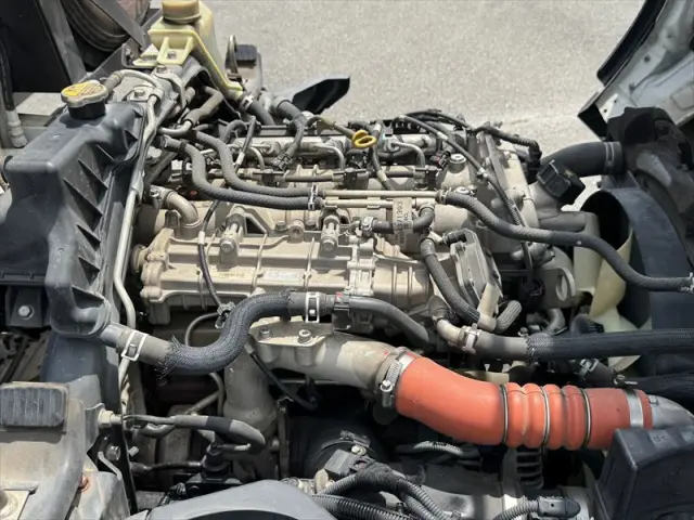 三菱 キャンター TKG-FEA50(2WD)の写真23
