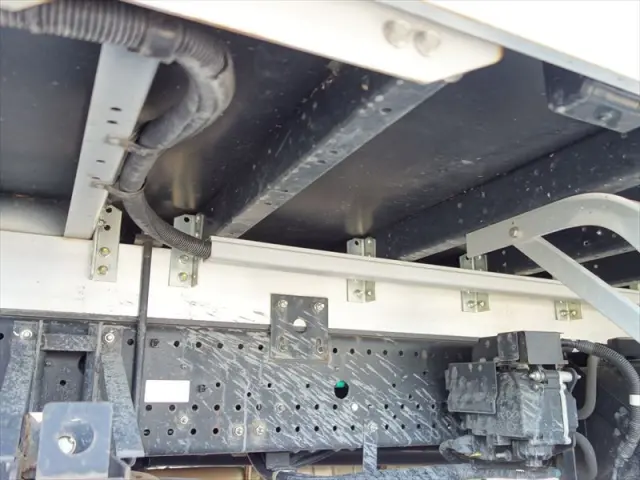 いすゞ フォワード 2RG-FRR90T2の写真6