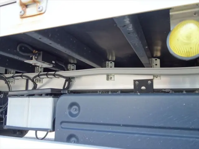 いすゞ フォワード 2RG-FRR90T2の写真9