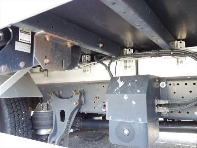 いすゞ フォワード 2RG-FRR90T2の写真10