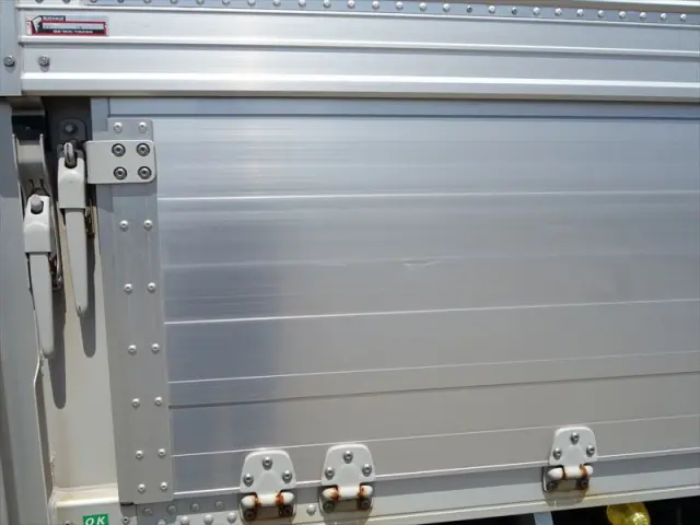 いすゞ フォワード 2RG-FRR90T2の写真21