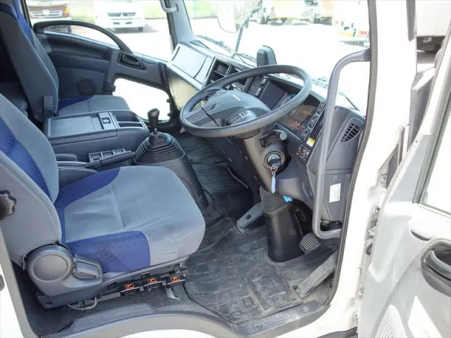 いすゞ フォワード 2RG-FRR90T2の写真22