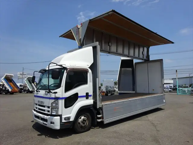 いすゞ フォワード SKG-FRR90S2(2WD)の写真1