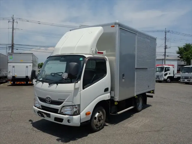 トヨタ ダイナ TPG-XZC605(2WD)の写真1