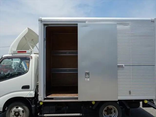 トヨタ ダイナ TPG-XZC605(2WD)の写真5