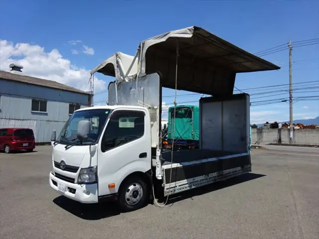 トヨタ ダイナ TKG-XZU710(2WD)の写真1