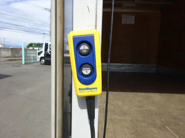 三菱 キャンター 2PG-FEB50の写真21