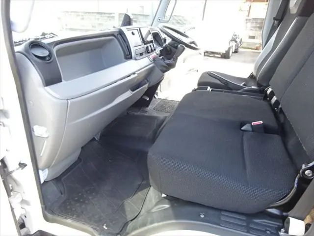 三菱 キャンター 2PG-FEB50の写真32