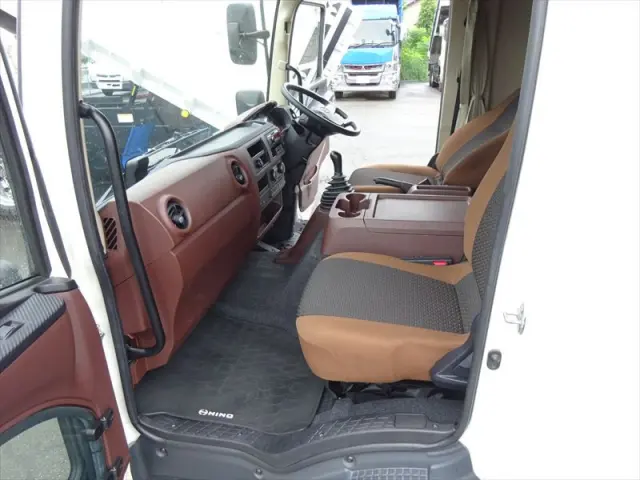 日野 レンジャー 2KG-FD2ABGの写真26