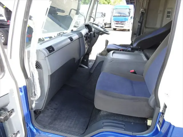 三菱 ファイター TKG-FK65FY(2WD)の写真32