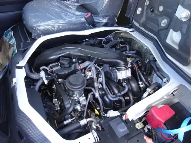 トヨタ ハイエースバン 3BF-TRH200V(2WD)の写真17