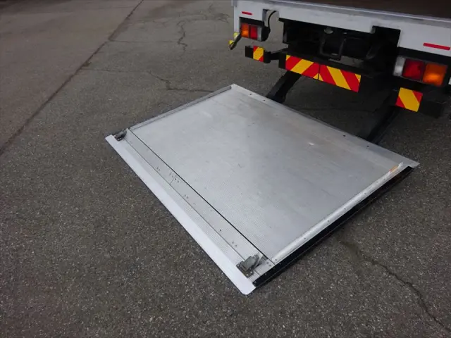 三菱 ファイター TKG-FK71Fの写真17