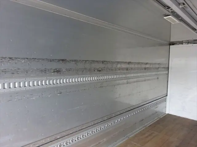 三菱 ファイター TKG-FK71Fの写真24