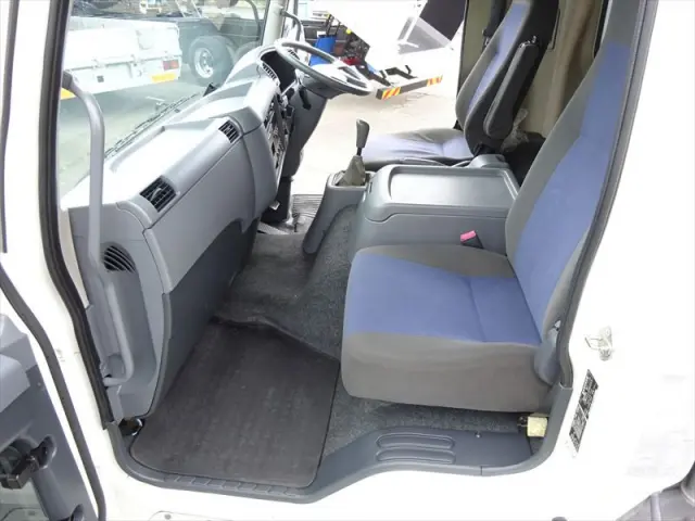 三菱 ファイター TKG-FK71Fの写真30