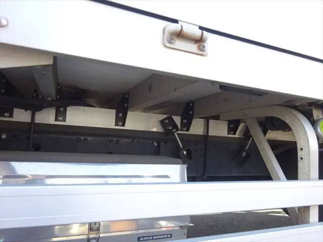 三菱 ファイター 2KG-FK62FYの写真6