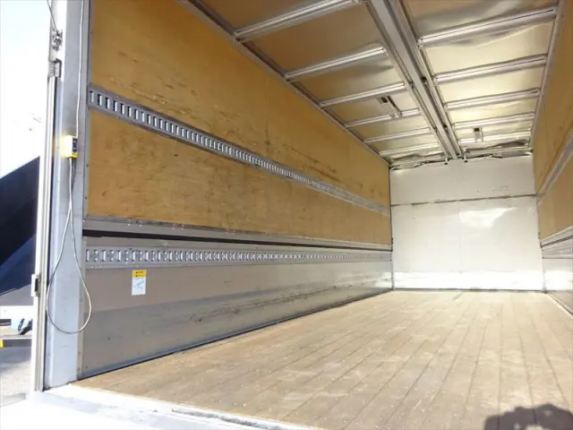 三菱 ファイター 2KG-FK62FYの写真17