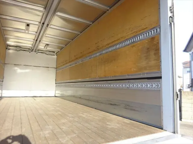 三菱 ファイター 2KG-FK62FYの写真18