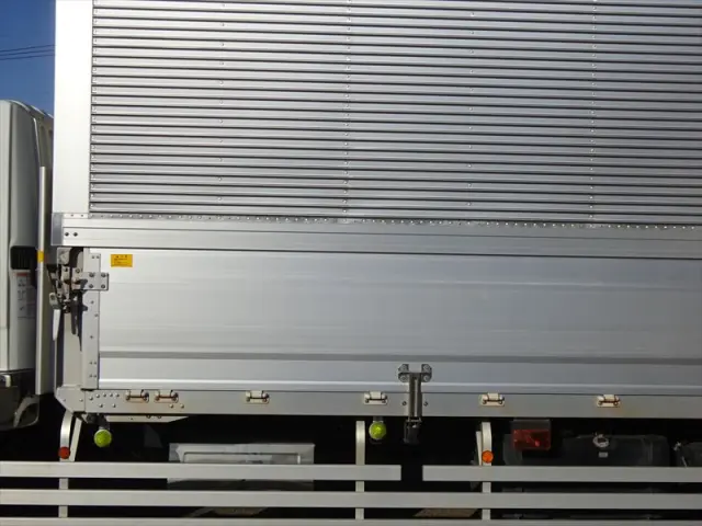 三菱 ファイター 2KG-FK62FYの写真20