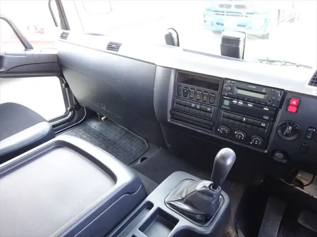 三菱 ファイター 2KG-FK62FYの写真26