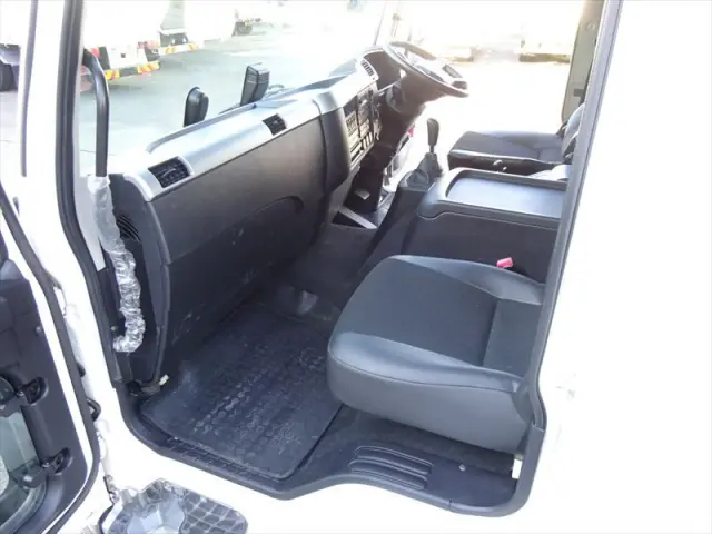 三菱 ファイター 2KG-FK62FYの写真29