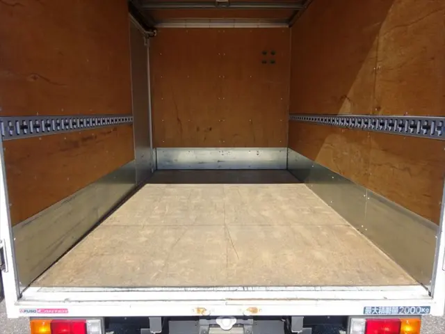 三菱 キャンター TKG-FBA20(2WD)の写真15