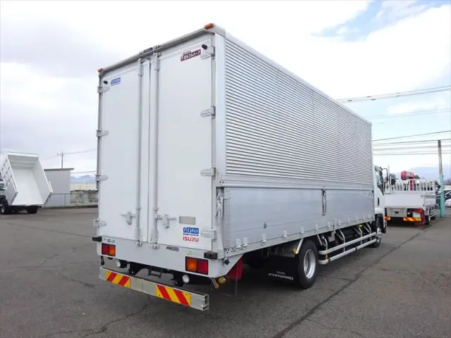 いすゞ フォワード 2RG-FRR90T2(2WD)の写真5