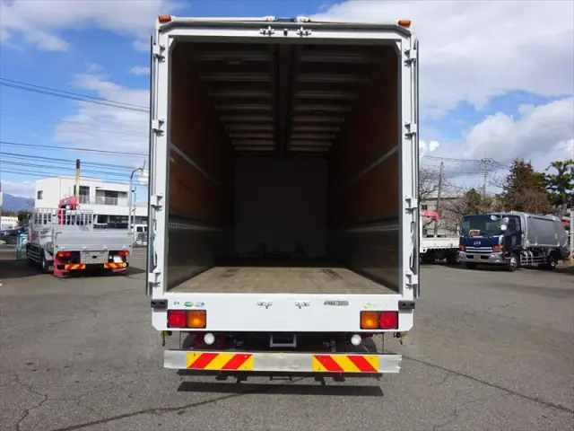 いすゞ フォワード 2RG-FRR90T2(2WD)の写真13