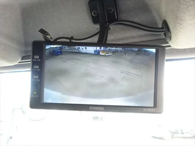 いすゞ フォワード 2RG-FRR90T2(2WD)の写真32