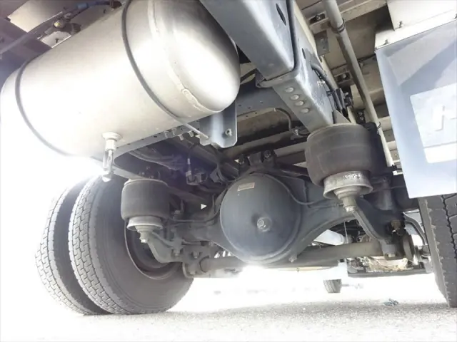 いすゞ フォワード TKG-FRR90T2(2WD)の写真12