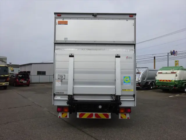 いすゞ フォワード TKG-FRR90T2(2WD)の写真13