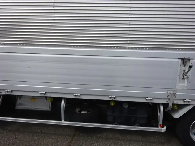 いすゞ フォワード TKG-FRR90T2(2WD)の写真22