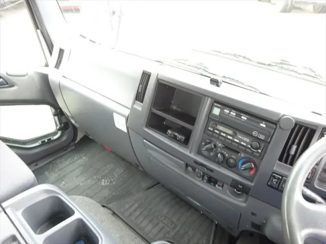 いすゞ フォワード TKG-FRR90T2(2WD)の写真31