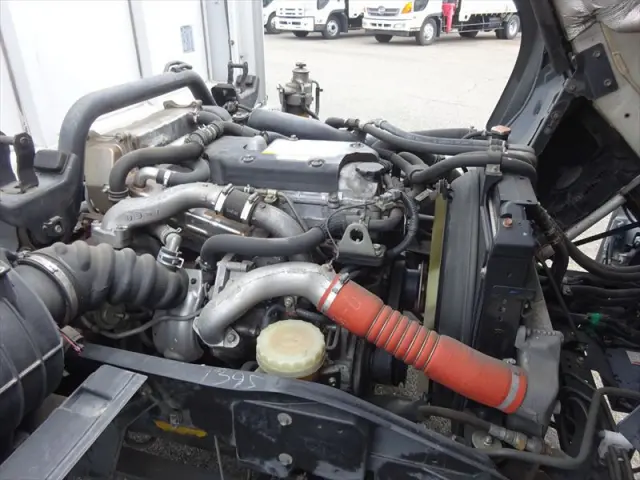 いすゞ フォワード TKG-FRR90T2(2WD)の写真39