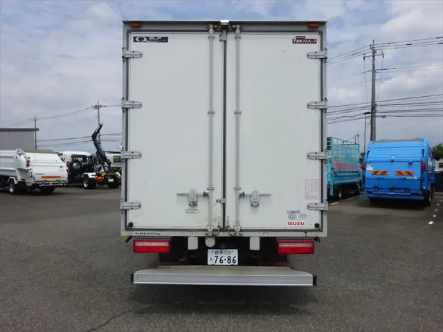 いすゞ エルフ BKG-NPR85AN(2WD)の写真12