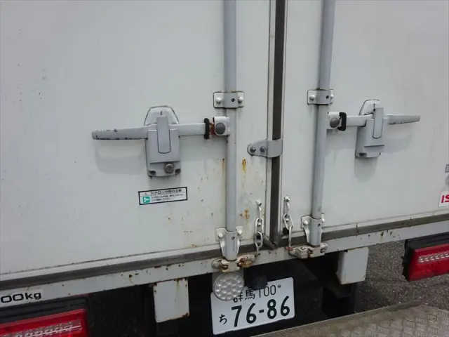 いすゞ エルフ BKG-NPR85AN(2WD)の写真13