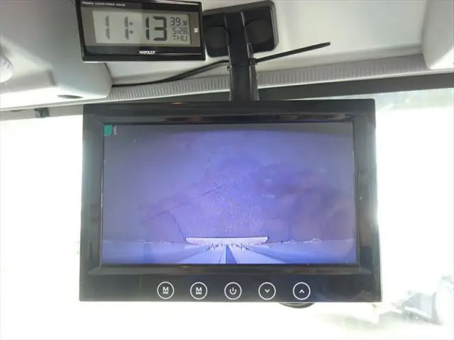 いすゞ エルフ BKG-NPR85AN(2WD)の写真30