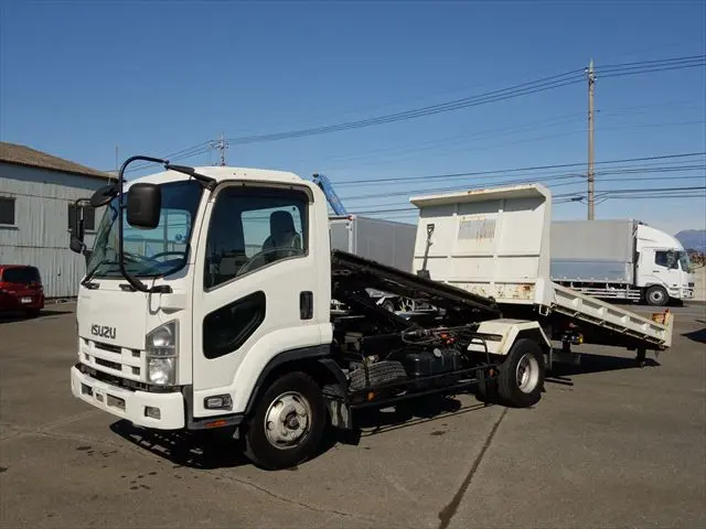 いすゞ フォワード PKG-FRR90S1(2WD)の写真1