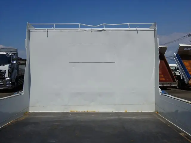 いすゞ フォワード 2RG-FRR90S2(2WD)の写真17