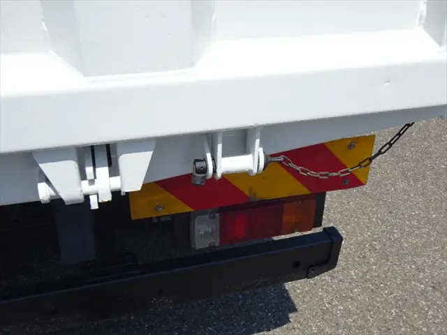 いすゞ フォワード 2RG-FRR90S2(2WD)の写真18