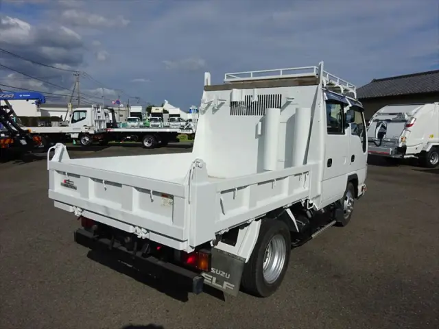 いすゞ エルフ TPG-NJR85AD(2WD)の写真5