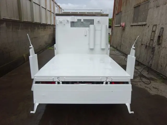 いすゞ エルフ TPG-NJR85AD(2WD)の写真11