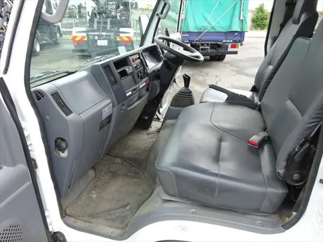 いすゞ エルフ TPG-NJR85AD(2WD)の写真22