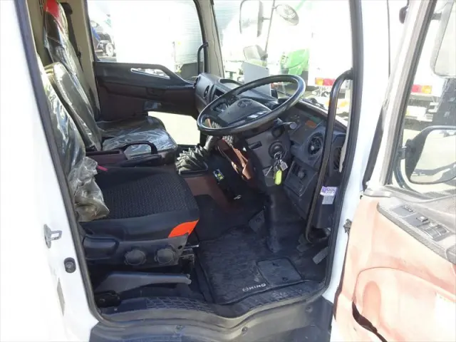 日野 レンジャー 2DG-FC2ABA(2WD)の写真18