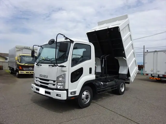 いすゞ フォワード TKG-FRR90S1(2WD)の写真1