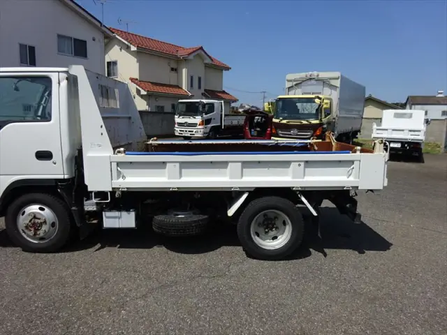 いすゞ エルフ TKG-NKS85AN(4WD)の写真6