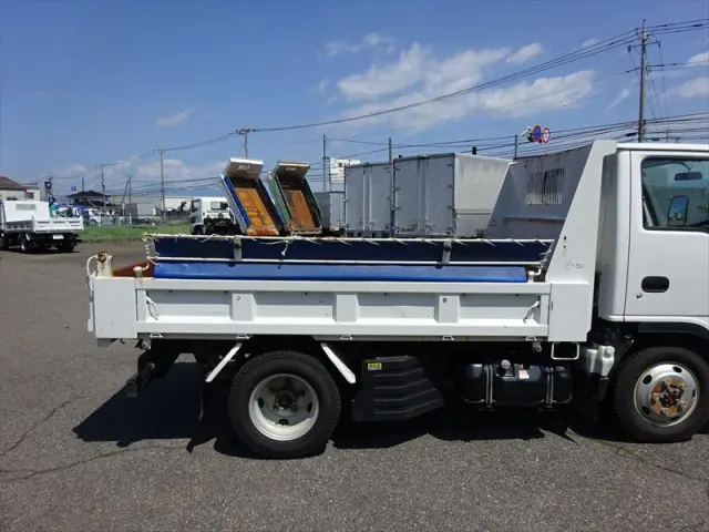 いすゞ エルフ TKG-NKS85AN(4WD)の写真8